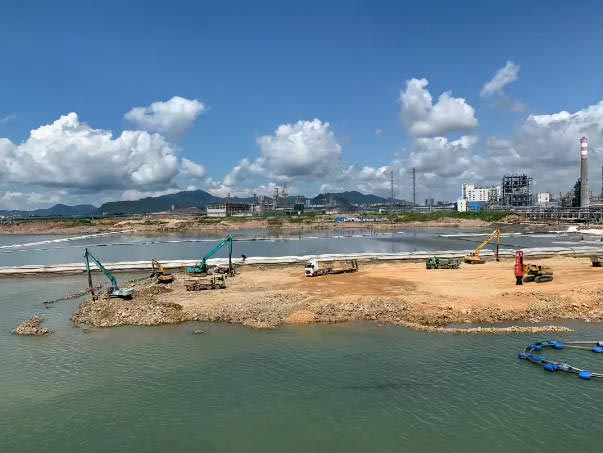 高速液壓夯實(shí)機(jī)廠(chǎng)家與中交四航局開(kāi)展學(xué)習(xí)交流實(shí)踐活動(dòng) 高速液壓夯實(shí)機(jī)廠(chǎng)家與中交四航局開(kāi)展學(xué)習(xí)交流實(shí)踐活動(dòng)